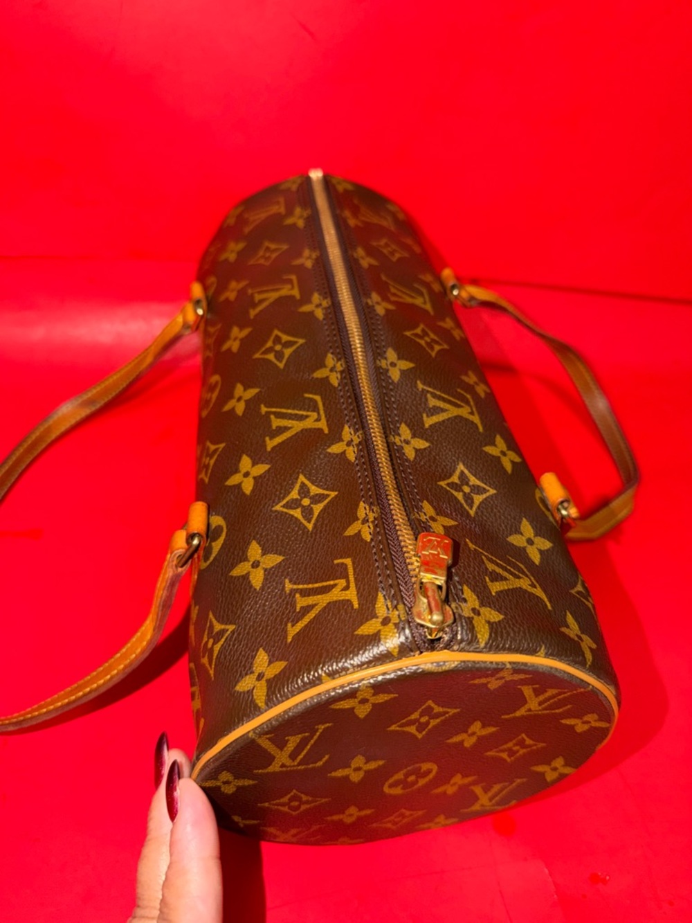LOUIS VUITTON Papillon Handbag - Picture 6 of 11